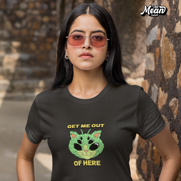 Get me out of here - Boring Women's T-shirt